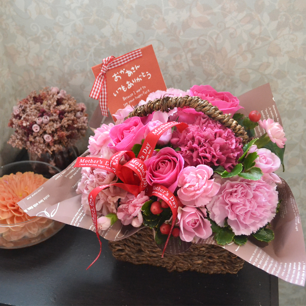 母の日限定アレンジメントMサイズ  母の日ギフト 母の日 プレゼント 花 取っ手付きのフラワーアレンジメント 母の日ギフト お洒落